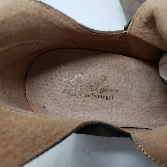 Rebels Cut Out Olive green suede Booties Block Heel size 37 - Picture 7 of 8